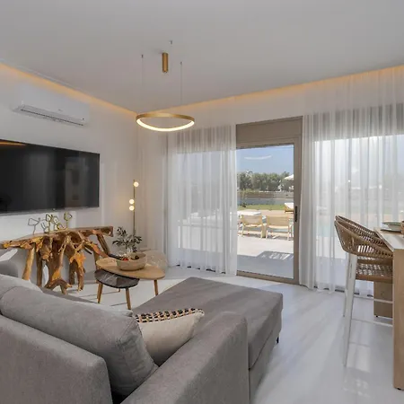 Athena Luxury By Estia